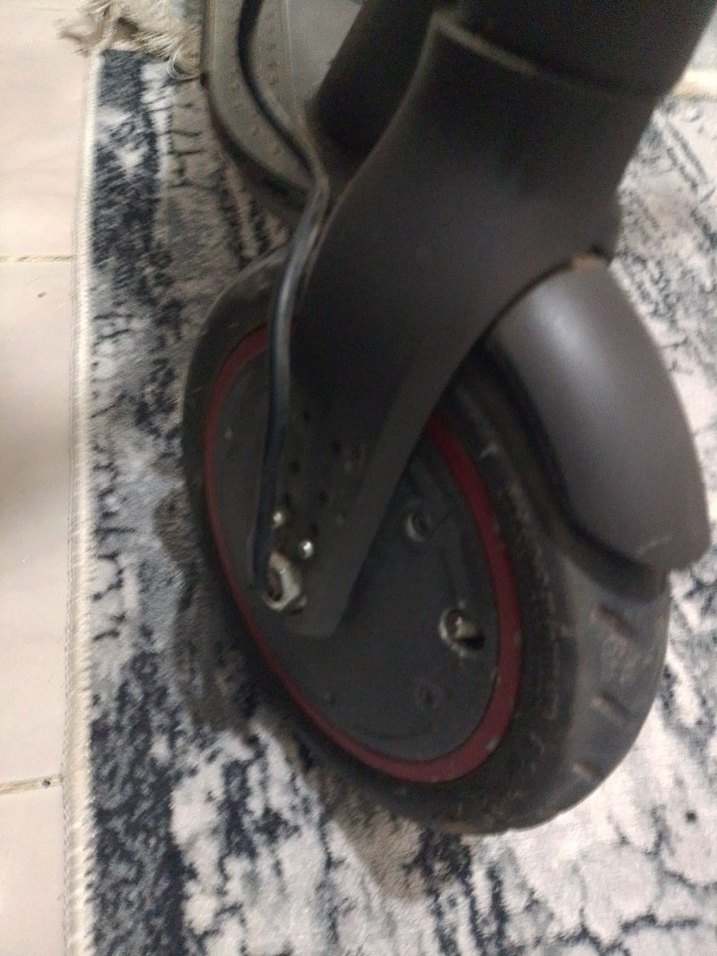 Siyah elektirikli Scooterı - Görsel 2