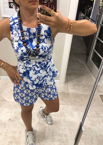 Mavi Çiçek Desenli Dantelli Kolsuz Bluz - Görsel 2