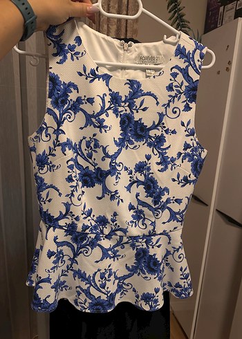 Mavi Çiçek Desenli Dantelli Kolsuz Bluz - Görsel 3