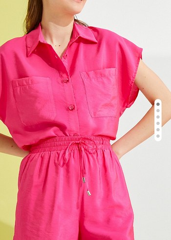 Düğmeli V Yaka Kısa Kollu Mini Pembe Gömlek