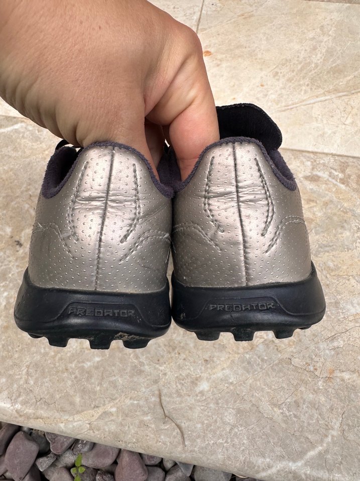 Adidas Gri çocuk Futbol Ayakkabısı - Görsel 2