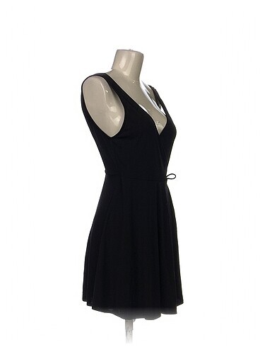 Bershka Bershka Mini Elbise %70 İndirimli.