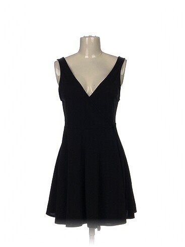 Bershka Mini Elbise %70 İndirimli.