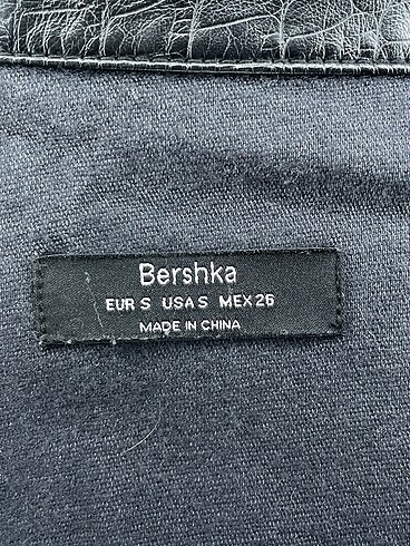s Beden siyah Renk Bershka Gömlek %70 İndirimli.