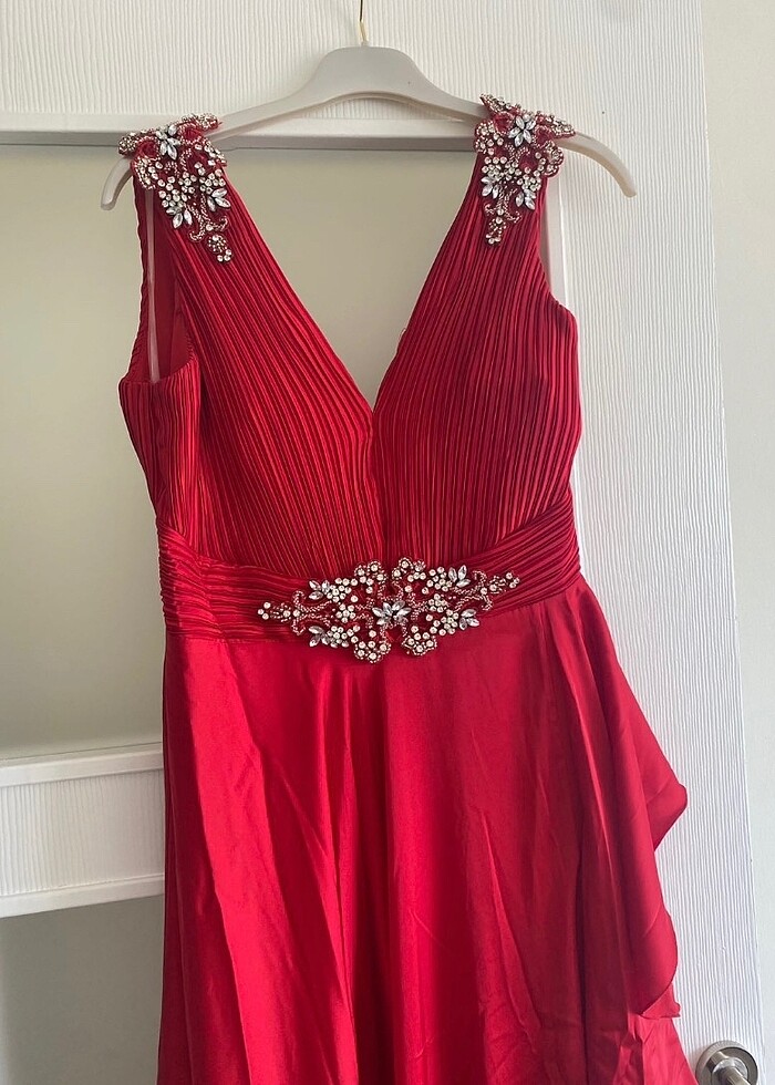 Kırmızı Abiye - Görsel 2