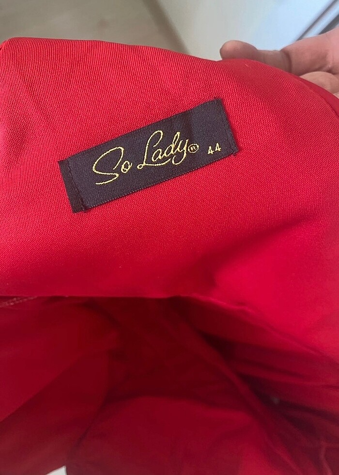 Kırmızı Abiye - Görsel 4