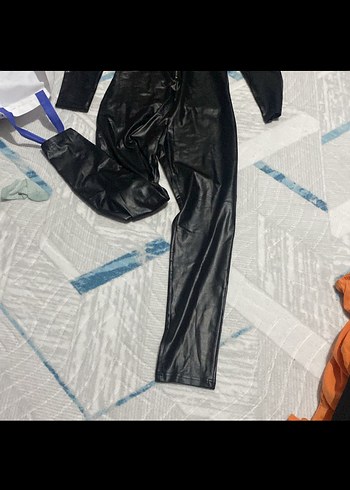 Siyah Deri Kadın Tulum - Uzun Kollu, Fermuarlı - Görsel 2