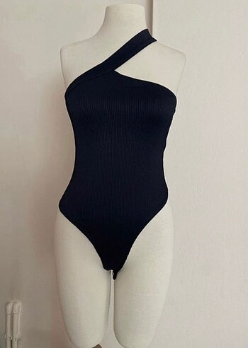 Tek omuzlu bershka body suit