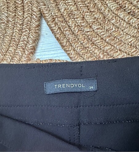 xs Beden Milla Yırtmaç Detaylı pantolon