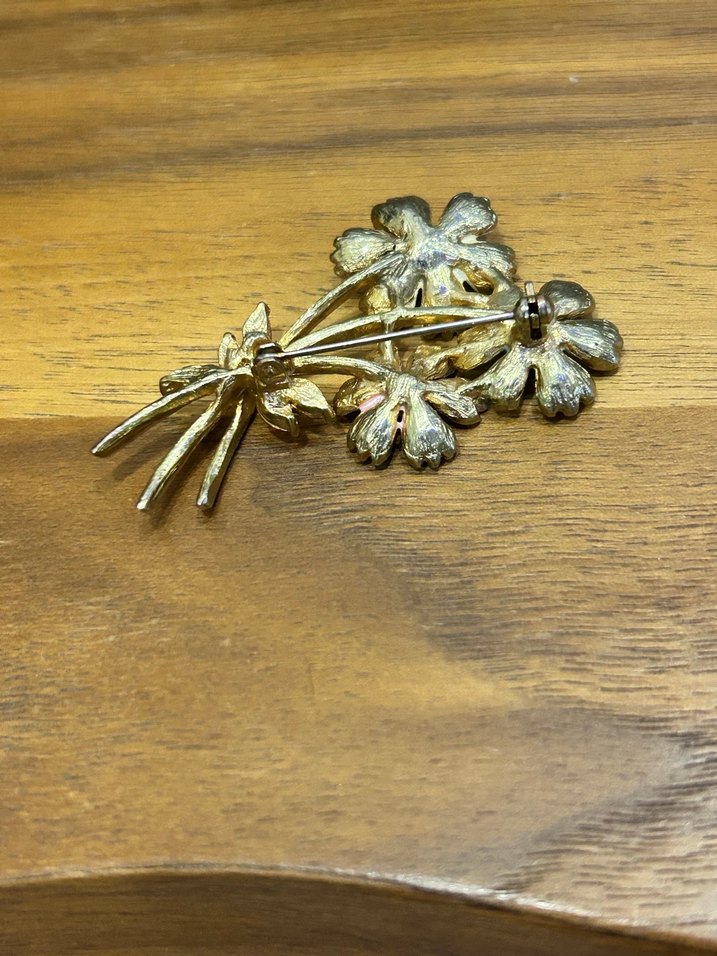 MİNELİ Vintage Çiçekli Payetli Broş - Görsel 3