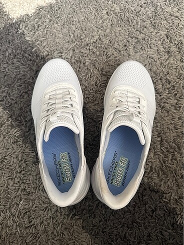 38,5 Beden Skechers beyaz ayakkabı