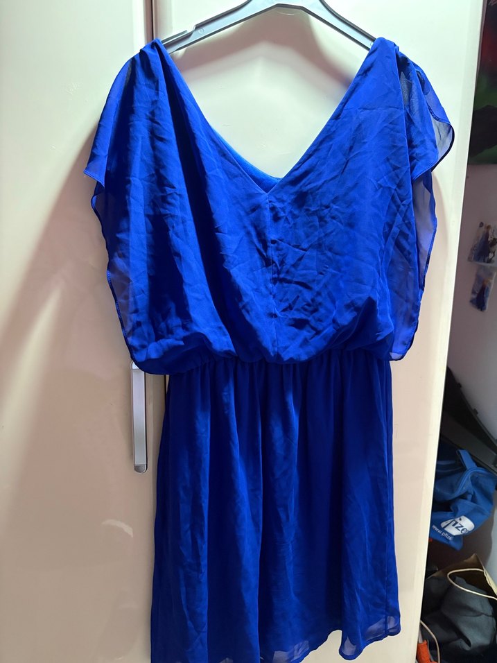 Mavi V Yaka Dökümlü Elbise - Görsel 4