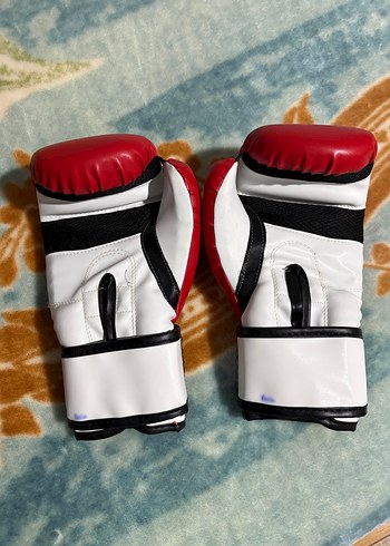 Kırmızı Deri Boks Eldiveni - Görsel 3