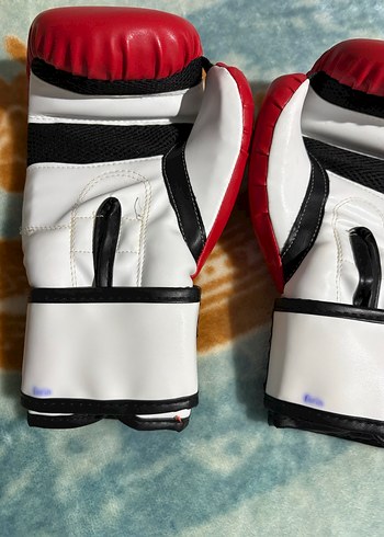 Kırmızı Deri Boks Eldiveni - Görsel 4