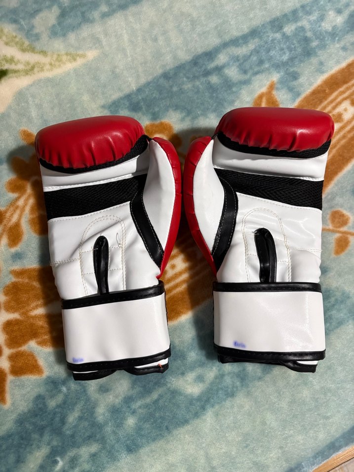 Kırmızı Deri Boks Eldiveni - Görsel 3