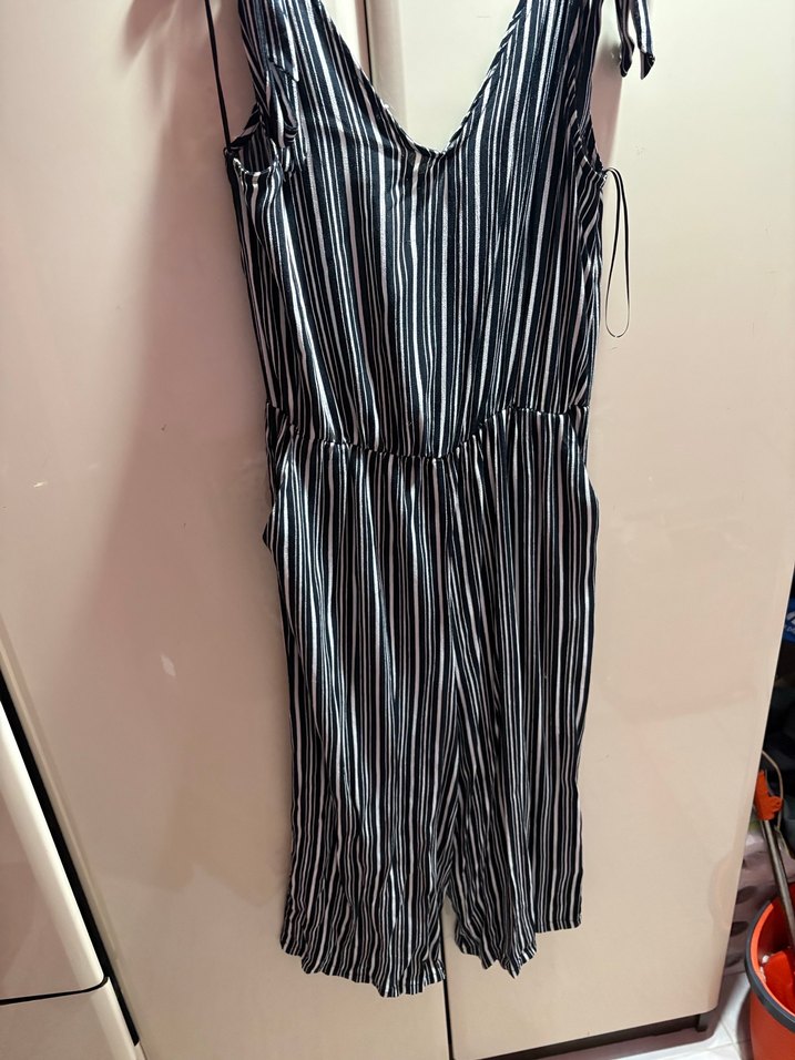 V Yakalı Çizgili Midi Tulum - Görsel 2