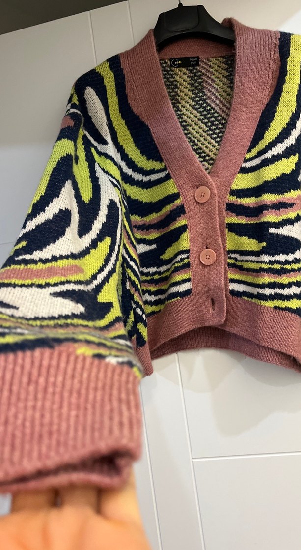 crop hırka - Görsel 2