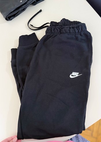 Siyah Rahat Kesim Eşofman Altı - Görsel 9