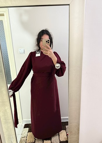 Bordo Nakışlı Uzun Kollu Tesettür Elbise - Görsel 11