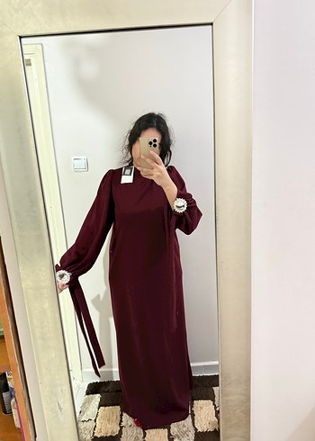 Bordo Nakışlı Uzun Kollu Tesettür Elbise - Görsel 16
