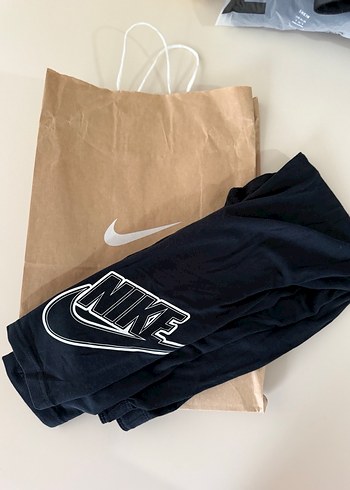 Nike l