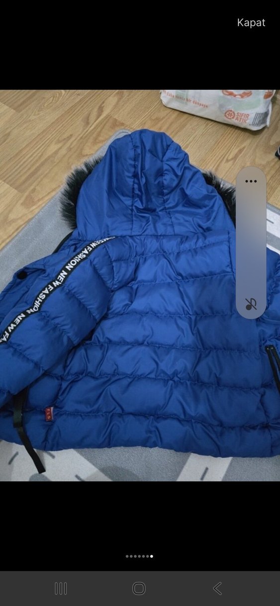 Erkek Çocuk Mavi Kürklü Mont - Görsel 5