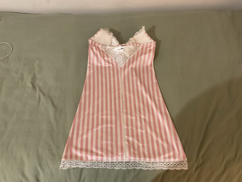 Pembe Çizgili Midi İnce Askılı Gecelik - Görsel 2