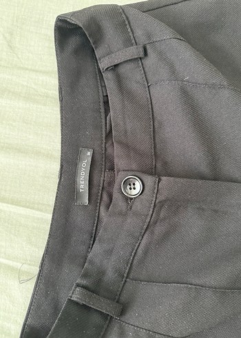 Kadın Siyah Keten Kumaş Normal Kesim Pantolon - Görsel 2