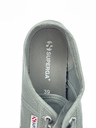 39 Beden gri Renk Superga Spor Ayakkabı %70 İndirimli.