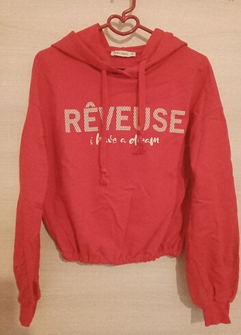 Kapüşonlu kısa sweatshirt 