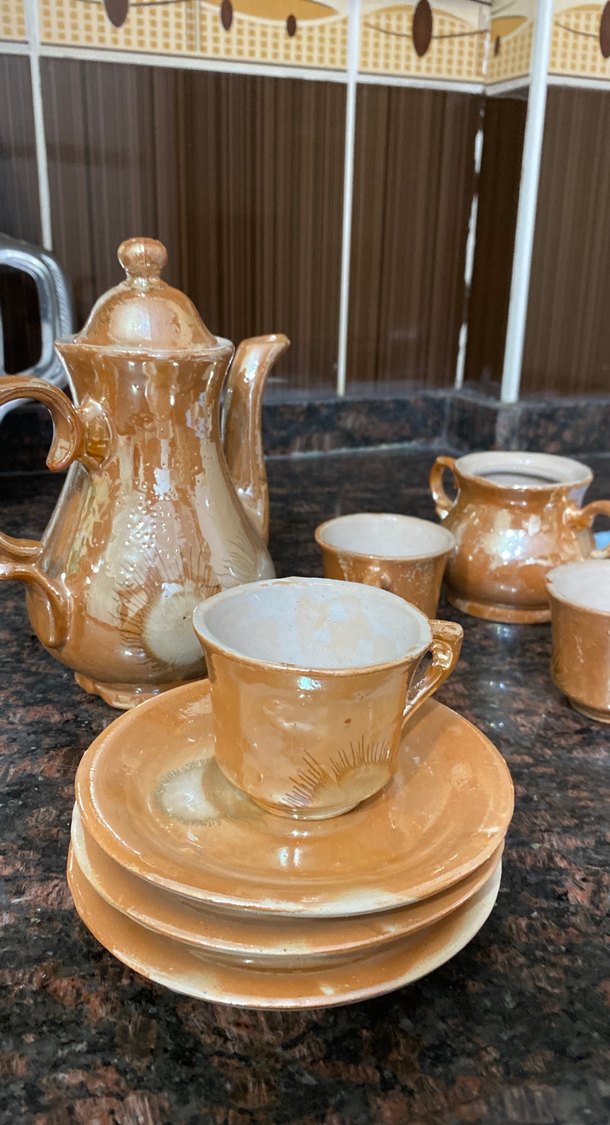 Bej Seramik Çaydanlık ve Fincan Takımı - Görsel 2