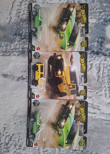 3 Adet Hot Wheels Premium