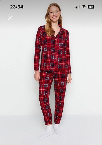 l Beden Yumuşak dokulu ekose pijama takımı
