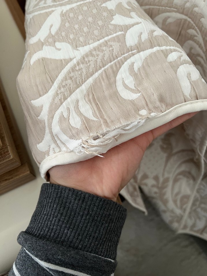 Desenli Beyaz Yatak Örtüsü - Görsel 4