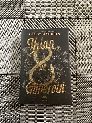 Yılan Ve Güvercin