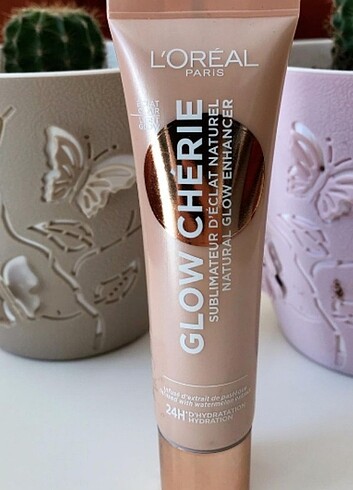 Loreal paris glow cherie 02 