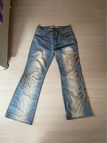 Adil ışık jeans