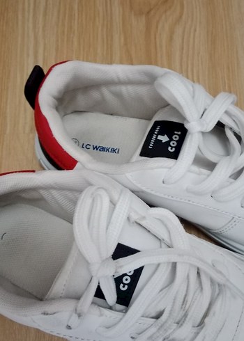 LC Waikiki Beyaz Bağcıklı Kadın Spor Ayakkabı