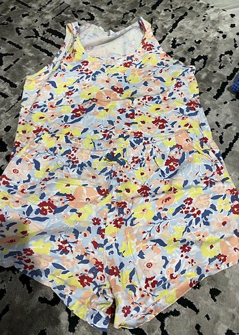 Pastel Renkli Çiçekli Pijama Takımı
