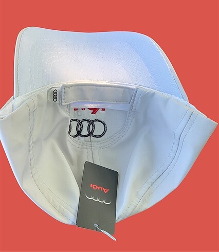 Diğer Beyaz Audi Şapka