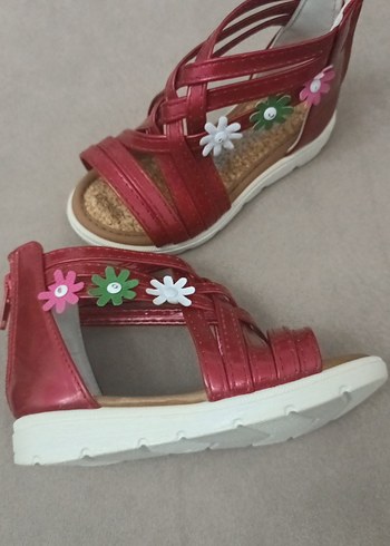Kız Çocuk Kırmızı Tokalı Sandalet - Görsel 11