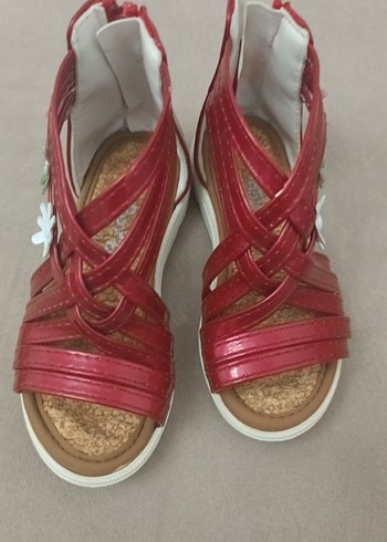 Kız Çocuk Kırmızı Tokalı Sandalet - Görsel 2