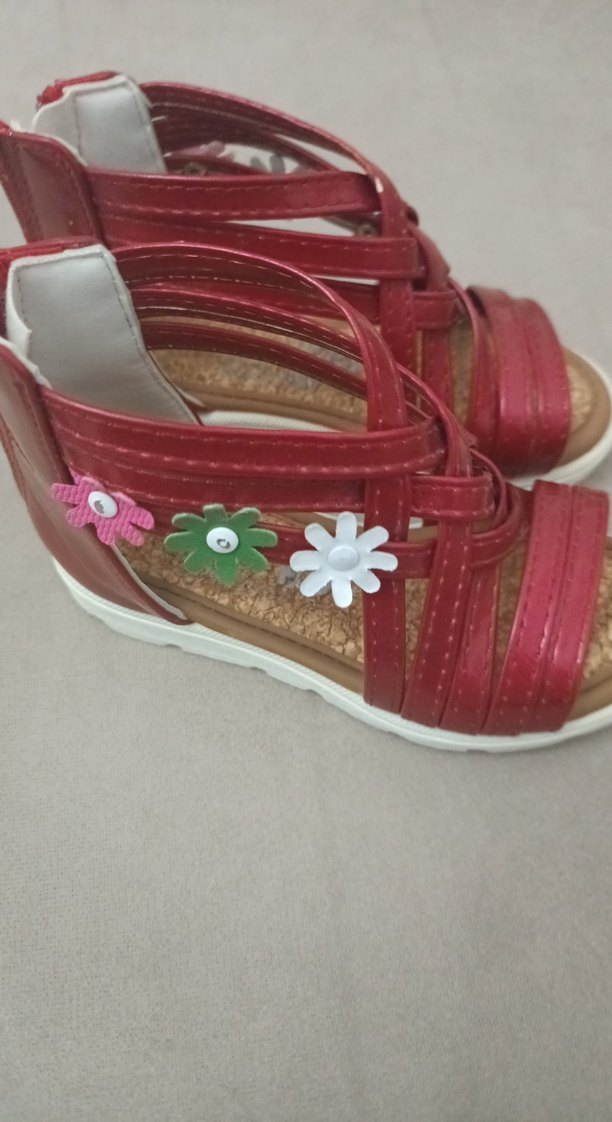 Kız Çocuk Kırmızı Tokalı Sandalet - Görsel 5