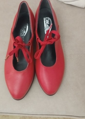 Kırmızı Topuklu Kadın Babet Ayakkabı - Görsel 3