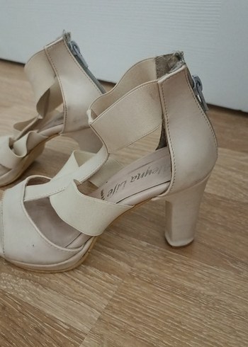 Bej Dolgu Topuklu Bağcıklı Kadın Sandalet - Görsel 4