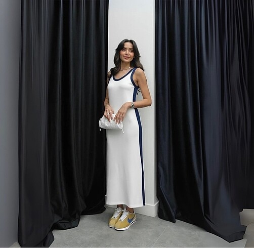 Zara Ekru lacivert biyeli yırtmaçlı elbise