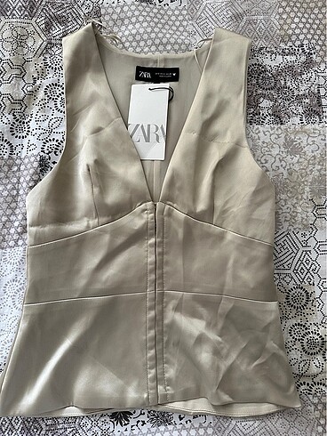Zara saten bluz
