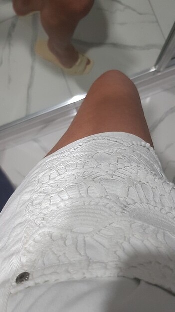 l Beden beyaz Renk Forever new dantel detayli jean sort