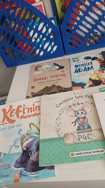  16 adet hikaye kitabi