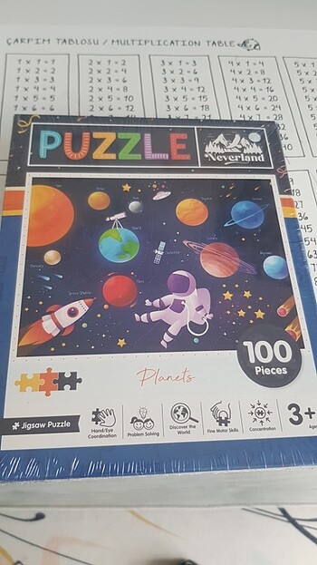 100 parca gezegenler puzzle